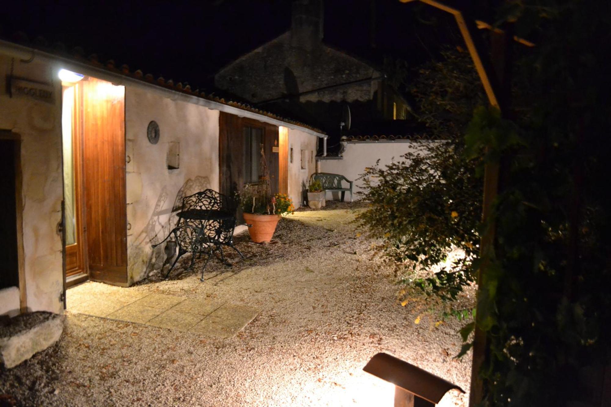 Le Moulin De Lusseau Bed & Breakfast Chef-Boutonne Oda fotoğraf