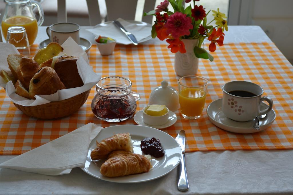 Le Moulin De Lusseau Bed & Breakfast Chef-Boutonne Dış mekan fotoğraf