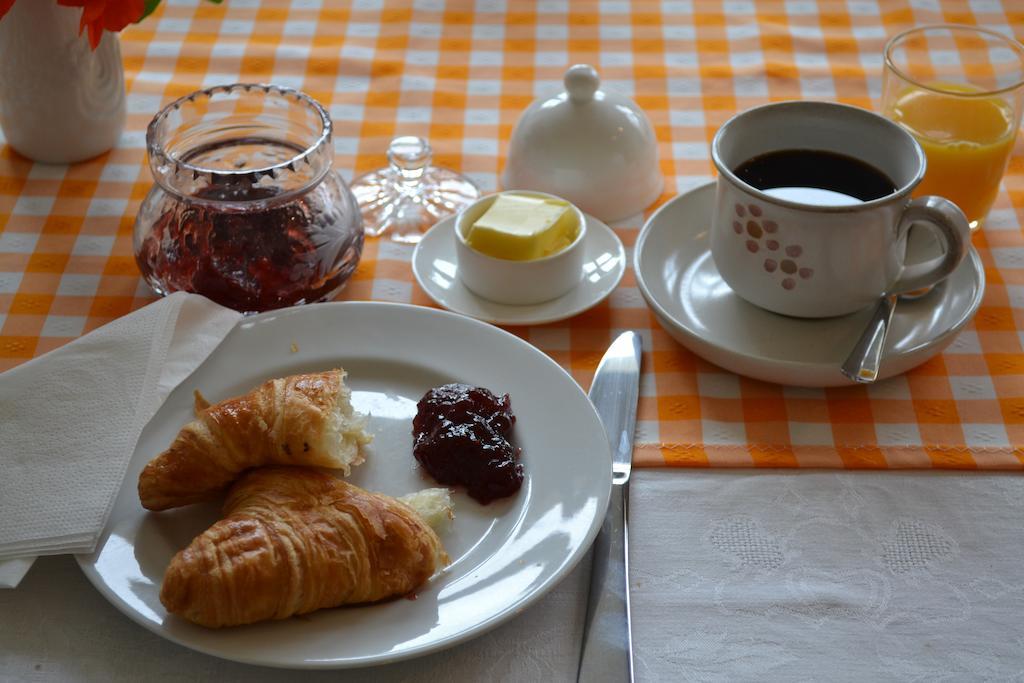 Le Moulin De Lusseau Bed & Breakfast Chef-Boutonne Dış mekan fotoğraf