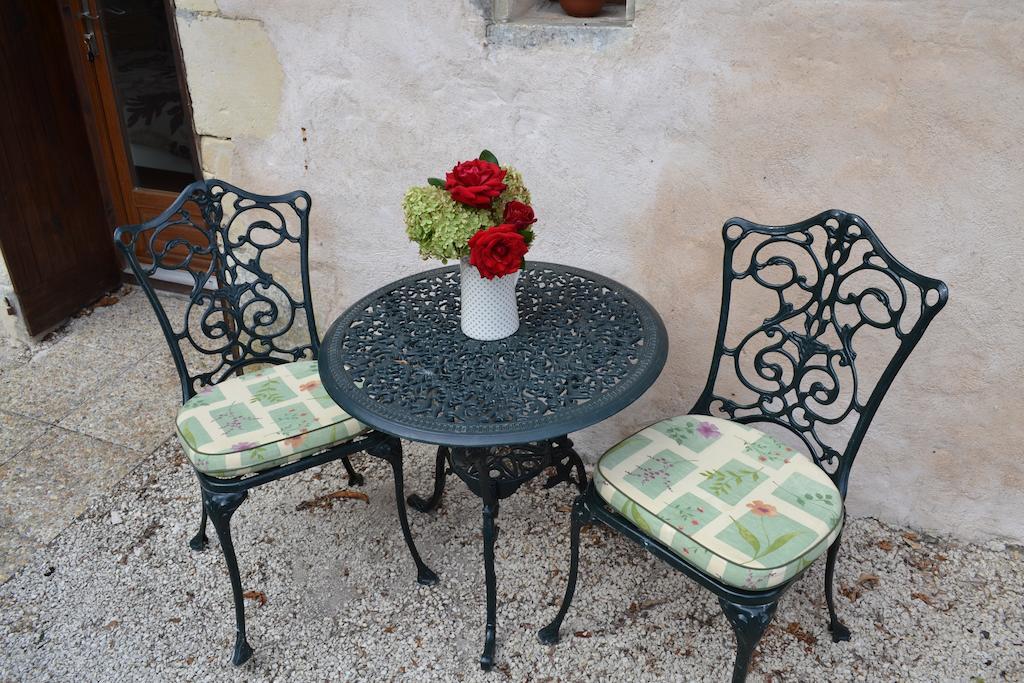 Le Moulin De Lusseau Bed & Breakfast Chef-Boutonne Oda fotoğraf