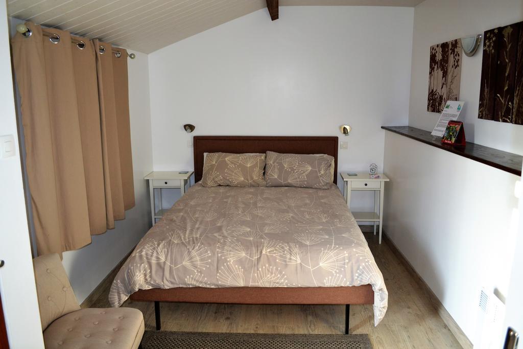 Le Moulin De Lusseau Bed & Breakfast Chef-Boutonne Dış mekan fotoğraf