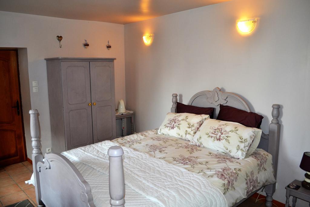 Le Moulin De Lusseau Bed & Breakfast Chef-Boutonne Dış mekan fotoğraf